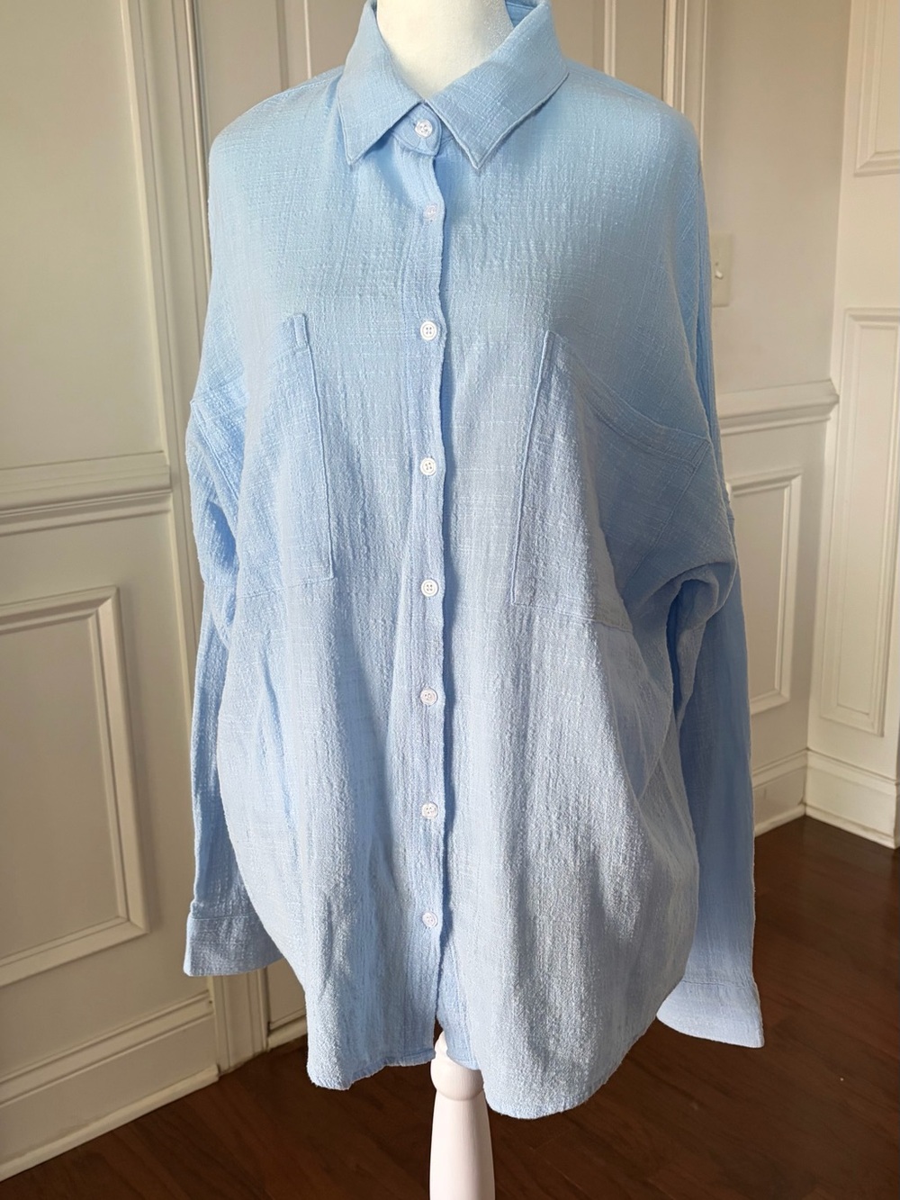 Women’s Casual Oversized Cotton Button-Down Shirt Size Small